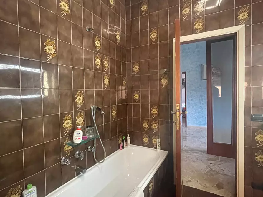 Immagine 3 di Villa in vendita  a Fucecchio