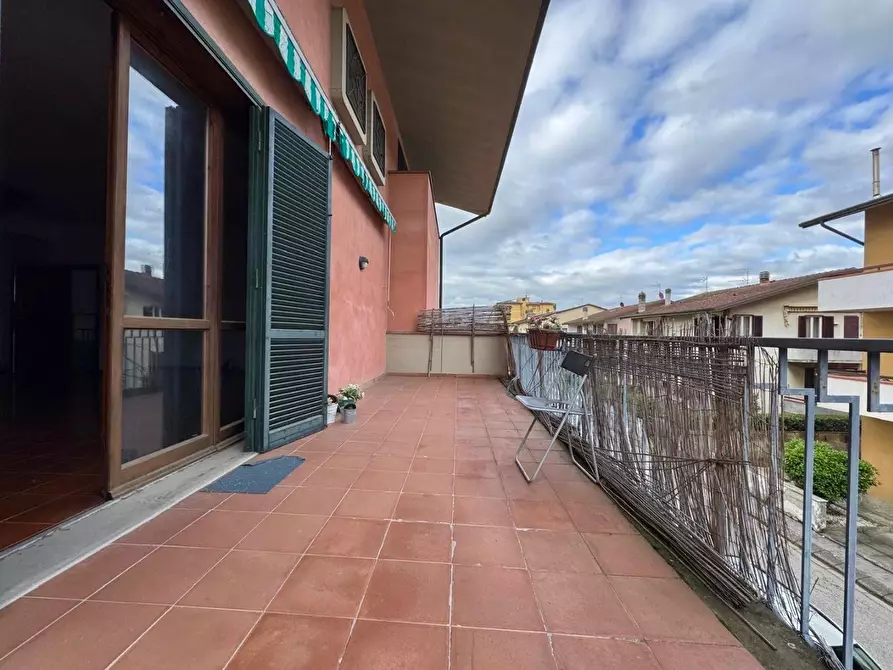 Immagine 10 di Appartamento in vendita  a Ponsacco