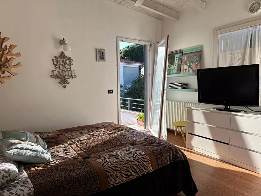 Immagine 44 di Terratetto in vendita  a Viareggio