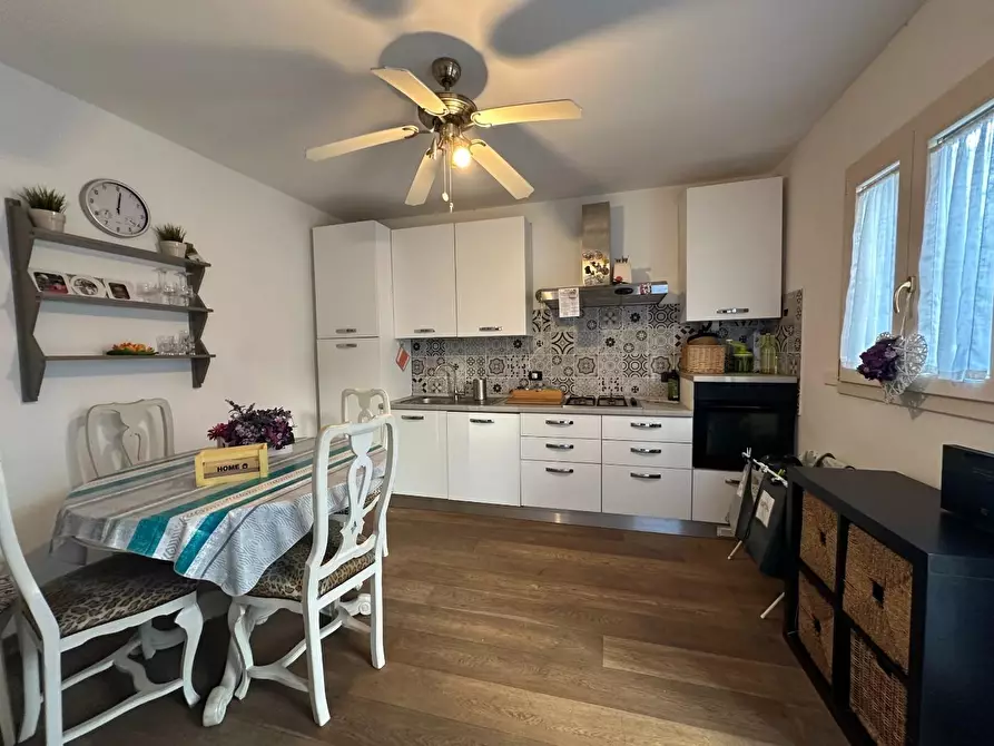 Immagine 33 di Terratetto in vendita  a Viareggio