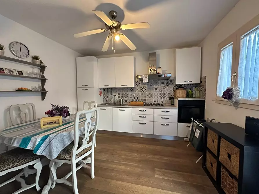 Immagine 31 di Terratetto in vendita  a Viareggio