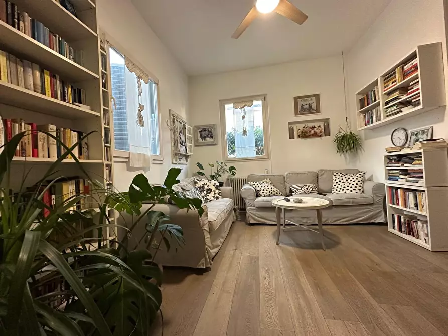 Immagine 55 di Terratetto in vendita  a Viareggio