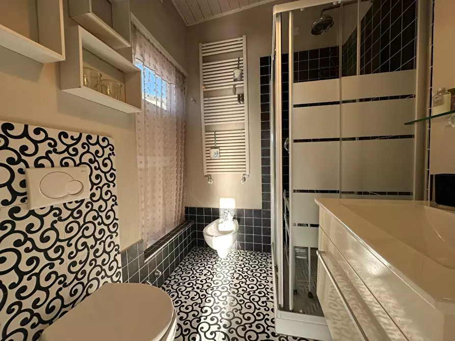 Immagine 26 di Terratetto in vendita  a Viareggio