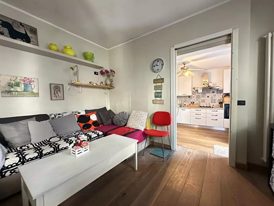 Immagine 41 di Terratetto in vendita  a Viareggio