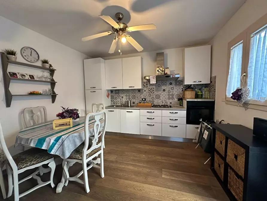 Immagine 34 di Terratetto in vendita  a Viareggio