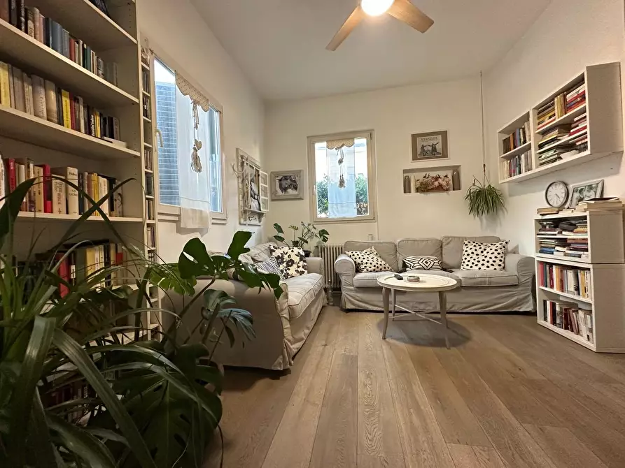 Immagine 62 di Terratetto in vendita  a Viareggio