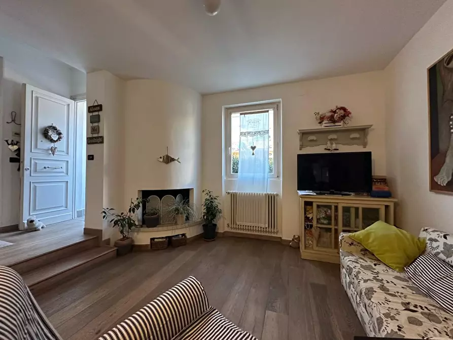 Immagine 61 di Terratetto in vendita  a Viareggio