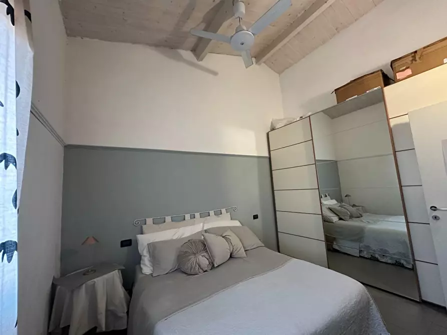 Immagine 10 di Terratetto in vendita  a Viareggio