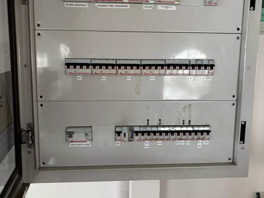 Immagine 6 di Capannone industriale in vendita  a Empoli