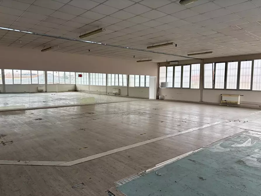 Immagine 2 di Capannone industriale in vendita  a Empoli