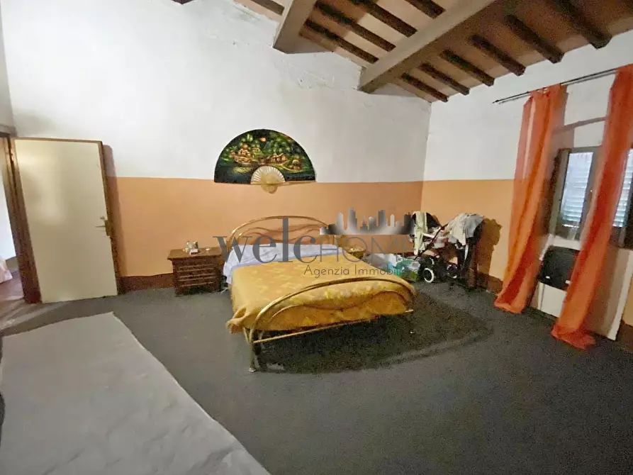 Immagine 11 di Casa bifamiliare in vendita  a Campi Bisenzio