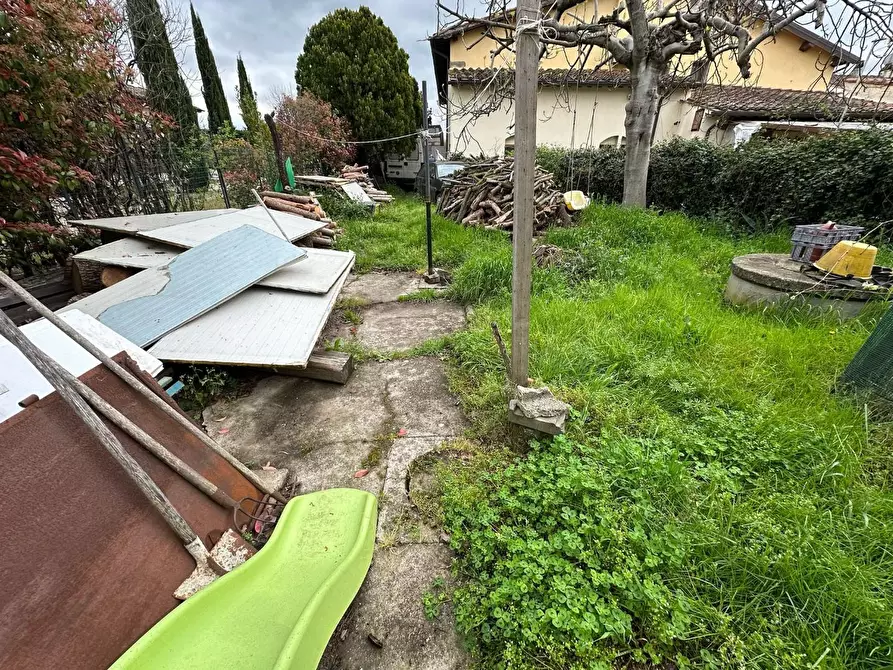 Immagine 23 di Casa bifamiliare in vendita  a Campi Bisenzio