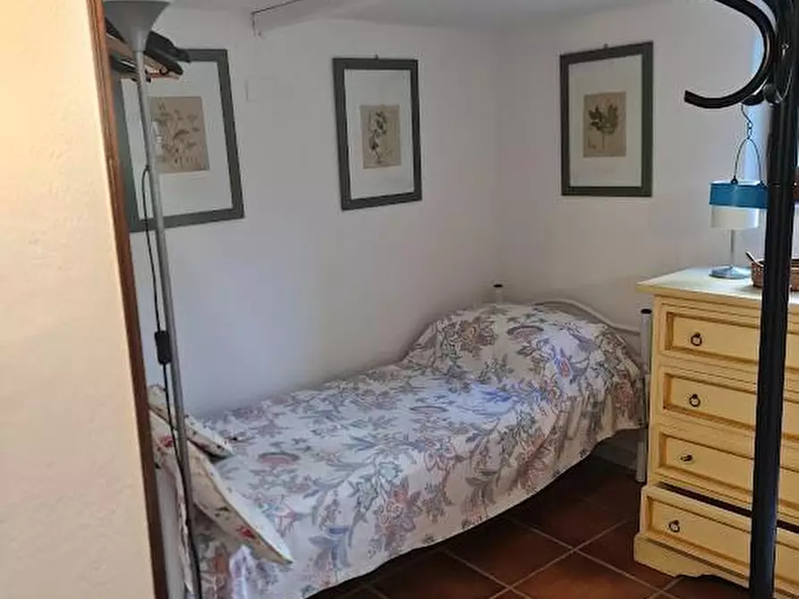 Immagine 53 di Villa in vendita  a Carrara