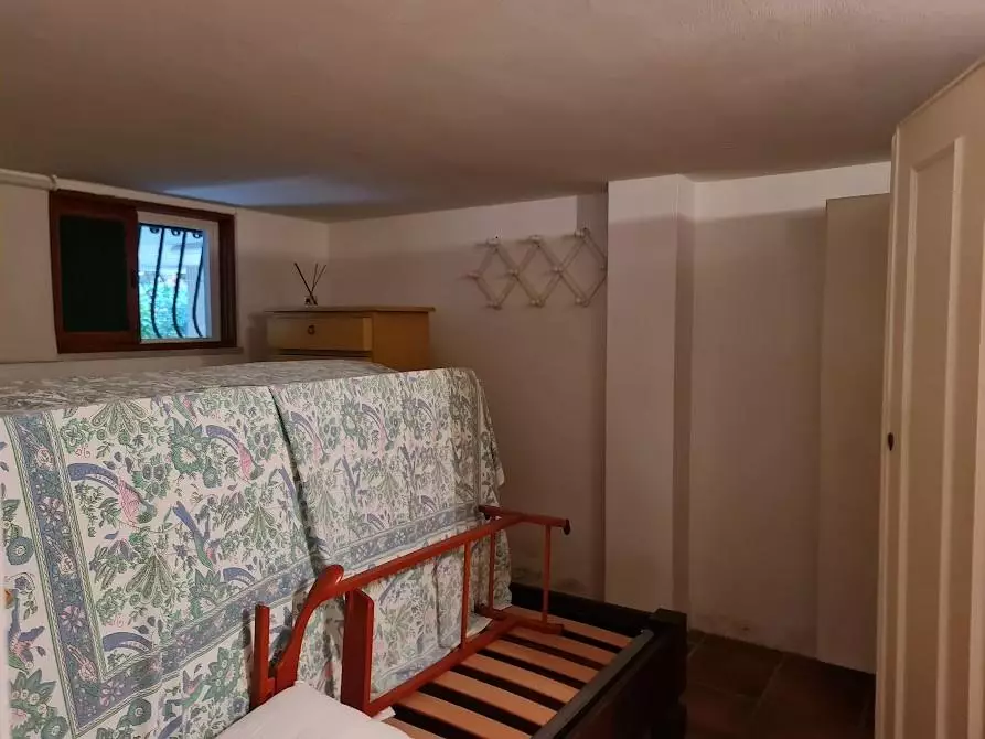 Immagine 46 di Villa in vendita  a Carrara