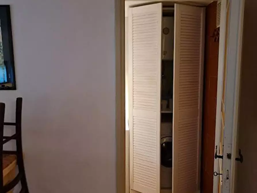 Immagine 49 di Villa in vendita  a Carrara