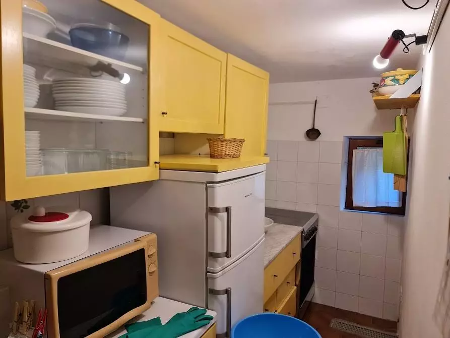 Immagine 51 di Villa in vendita  a Carrara