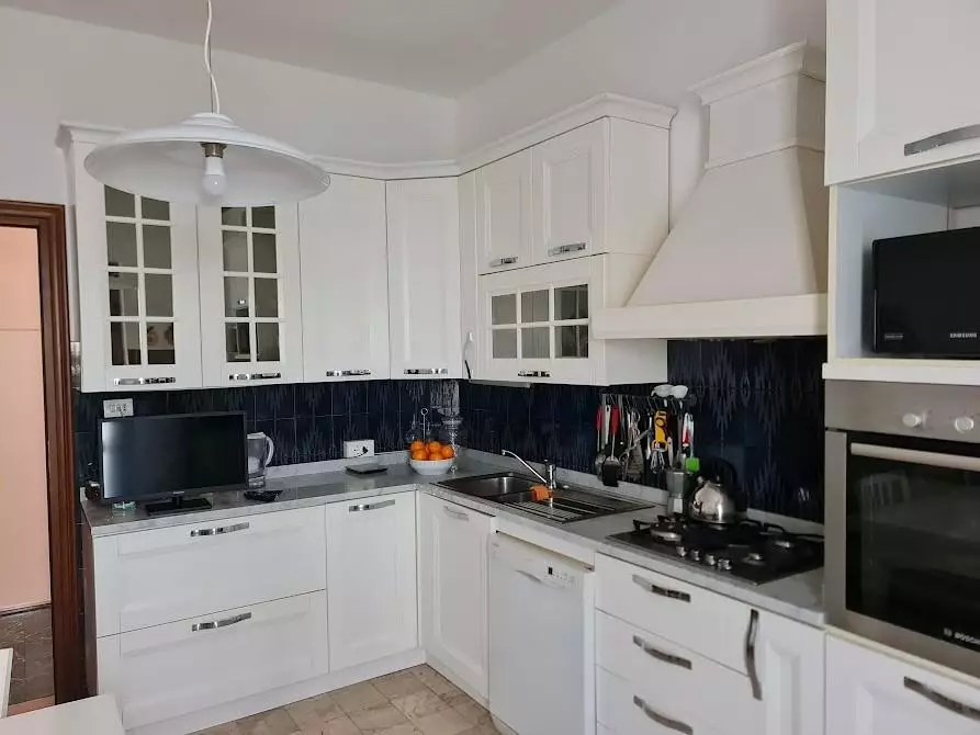 Immagine 12 di Villa in vendita  a Carrara