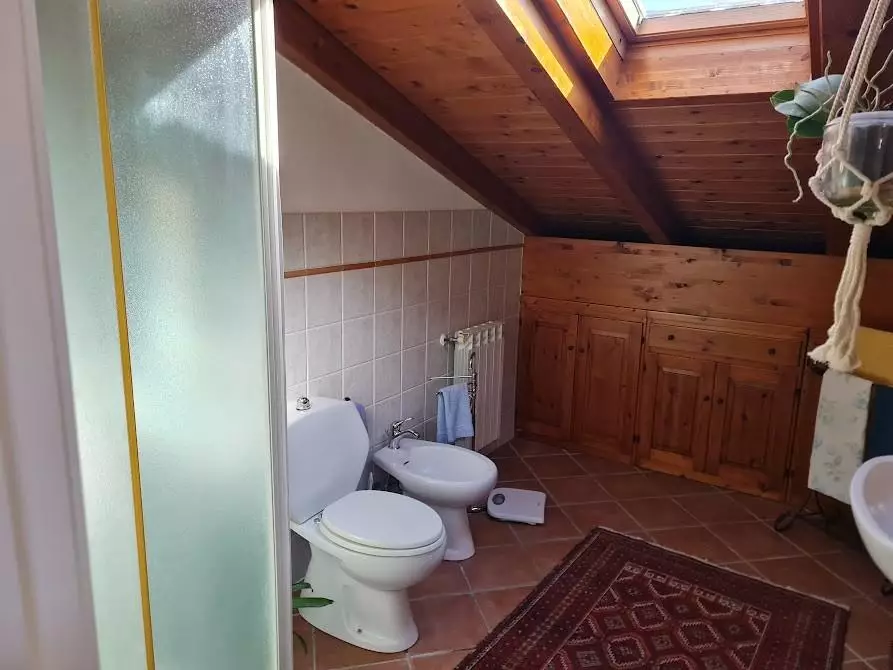 Immagine 25 di Villa in vendita  a Carrara