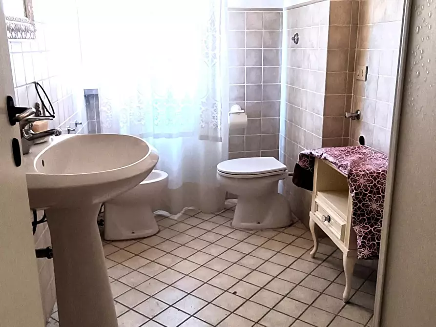 Immagine 5 di Appartamento in vendita  a Pontedera