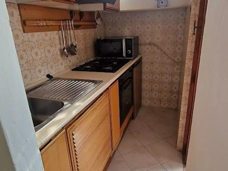 Immagine 2 di Appartamento in vendita  a Carrara