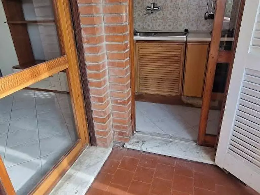 Immagine 14 di Appartamento in vendita  a Carrara