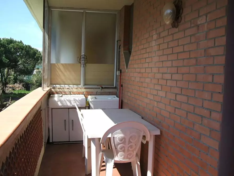 Immagine 12 di Appartamento in vendita  a Carrara