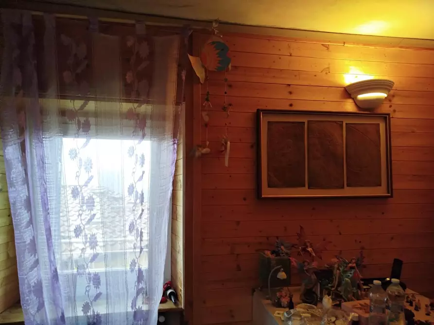 Immagine 12 di Porzione di casa in vendita  a Fosdinovo