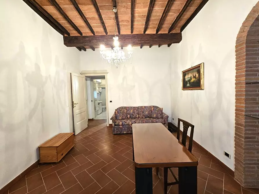 Immagine 14 di Appartamento in vendita  a Siena