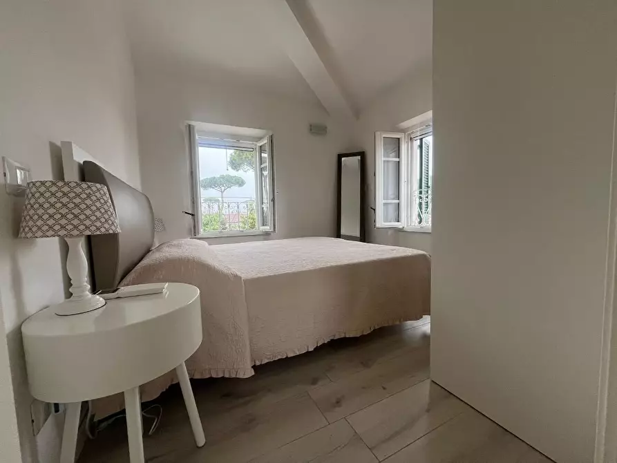 Immagine 7 di Appartamento in vendita  a Forte Dei Marmi