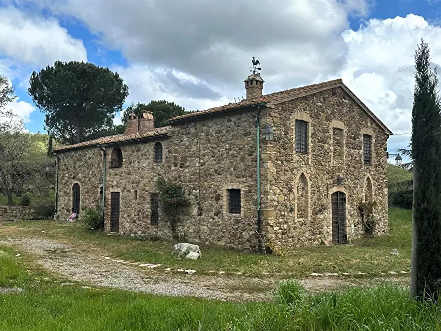 Immagine 8 di Casa colonica in vendita  a Suvereto