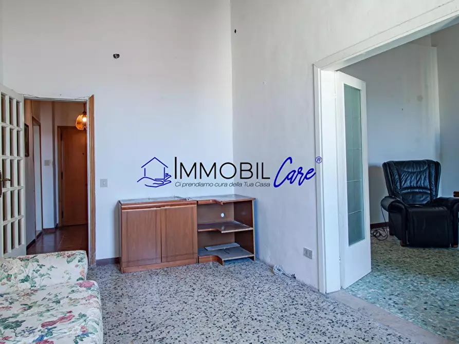 Immagine 19 di Appartamento in vendita  a Livorno