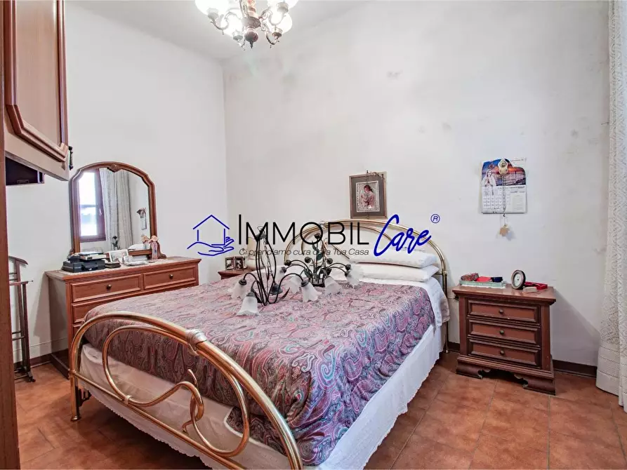 Immagine 6 di Appartamento in vendita  a Livorno