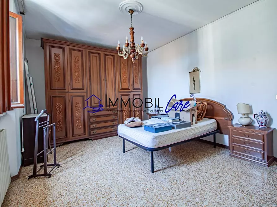 Immagine 9 di Appartamento in vendita  a Livorno