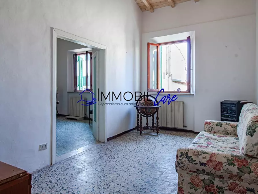 Immagine 18 di Appartamento in vendita  a Livorno