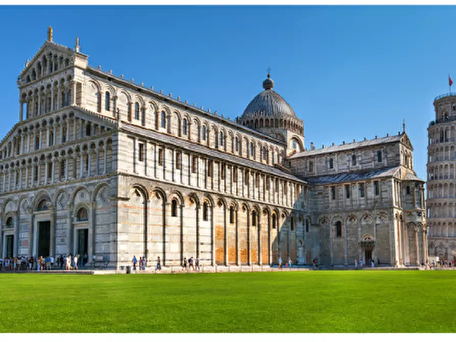 Immagine 4 di Attività commerciale in vendita  a Pisa