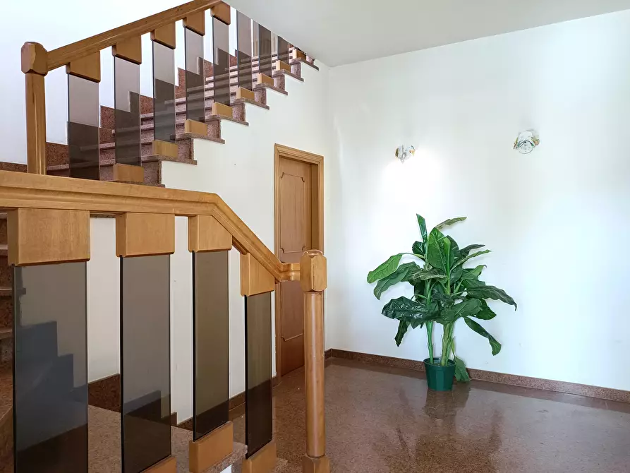 Immagine 11 di Villa in vendita  a Cerreto Guidi