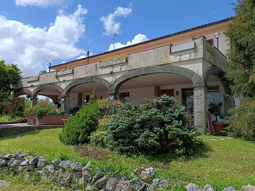 Immagine 5 di Villa in vendita  a Cerreto Guidi