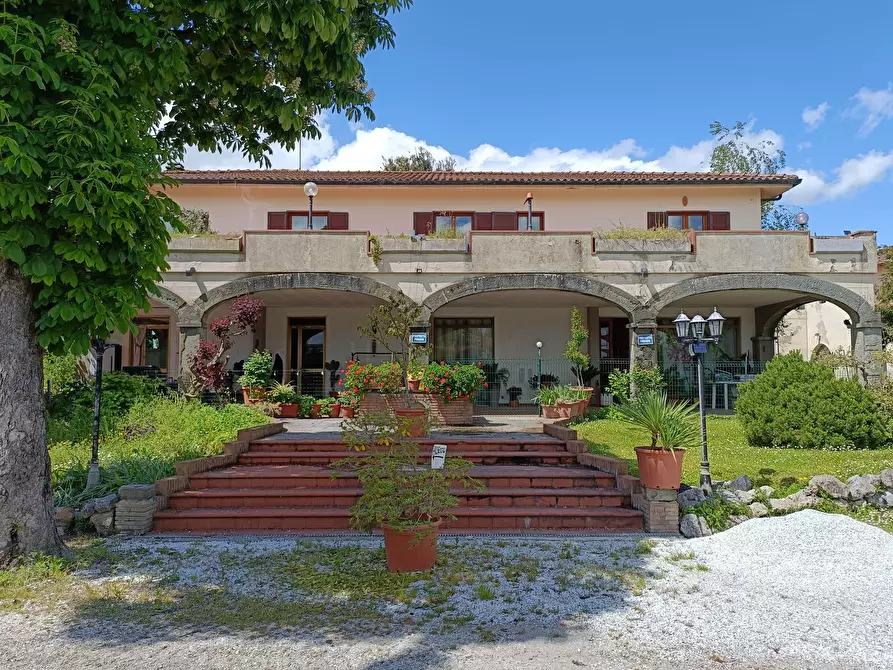 Immagine 3 di Villa in vendita  a Cerreto Guidi