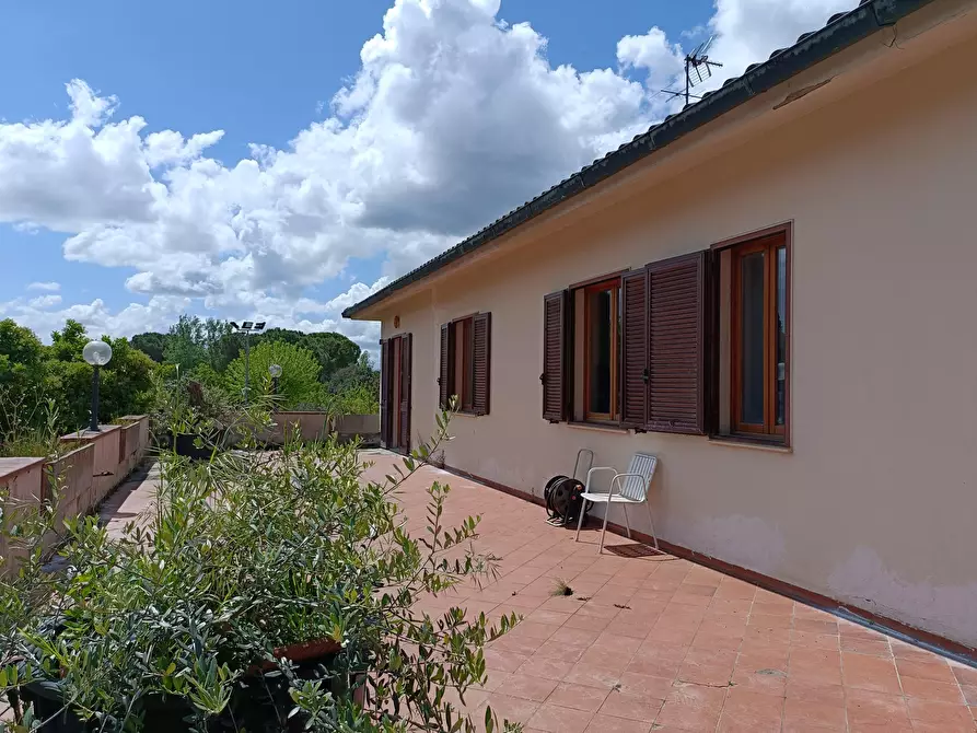 Immagine 14 di Villa in vendita  a Cerreto Guidi