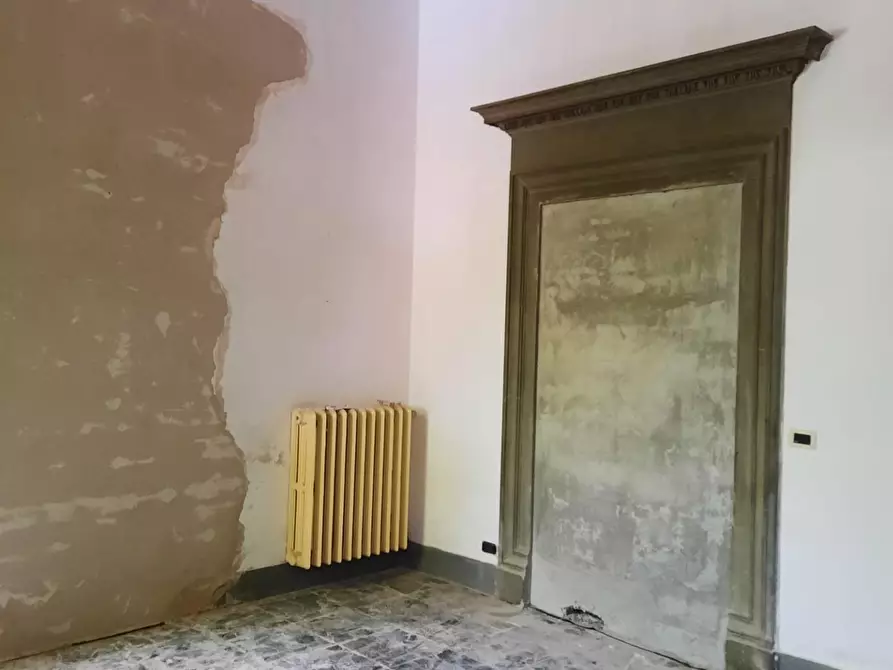 Immagine 36 di Appartamento in vendita  a Pontedera