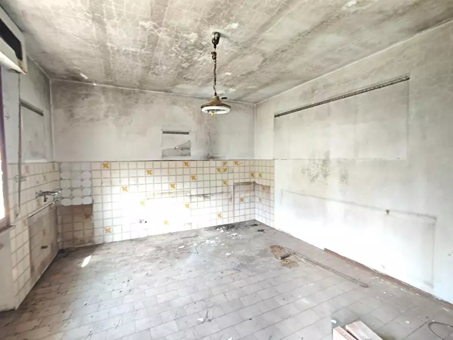 Immagine 13 di Casa indipendente in vendita  a Lajatico