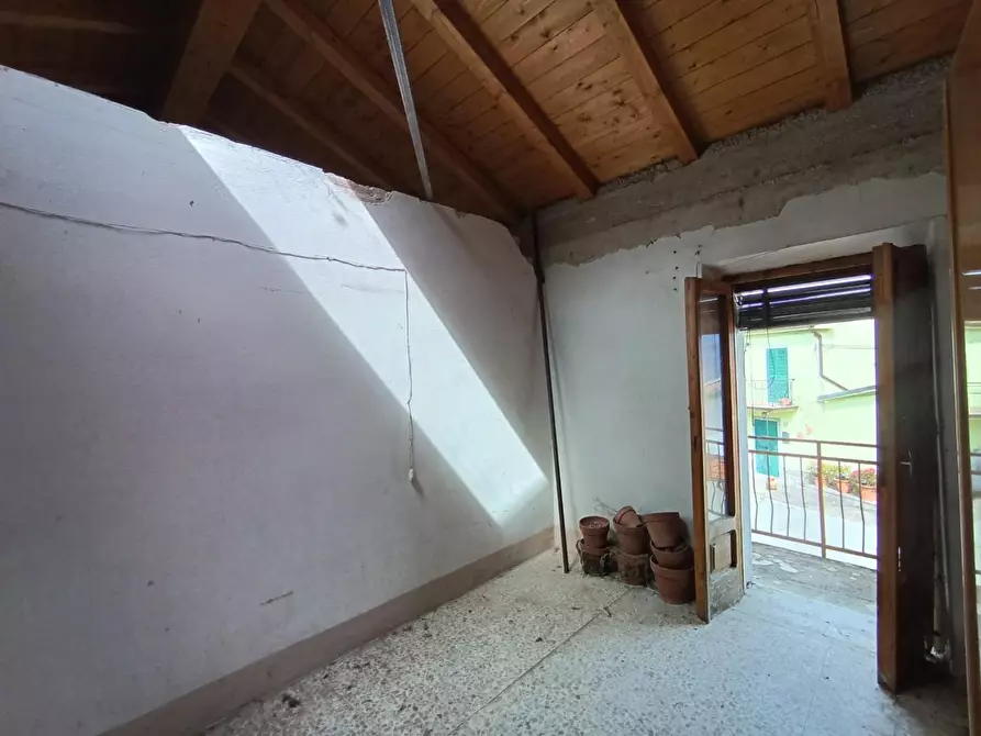 Immagine 13 di Casa indipendente in vendita  a Gallicano