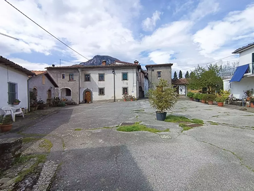 Immagine 14 di Casa indipendente in vendita  a Gallicano