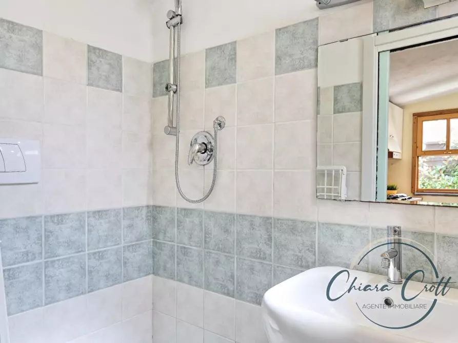 Immagine 8 di Casa bifamiliare in vendita  a Livorno