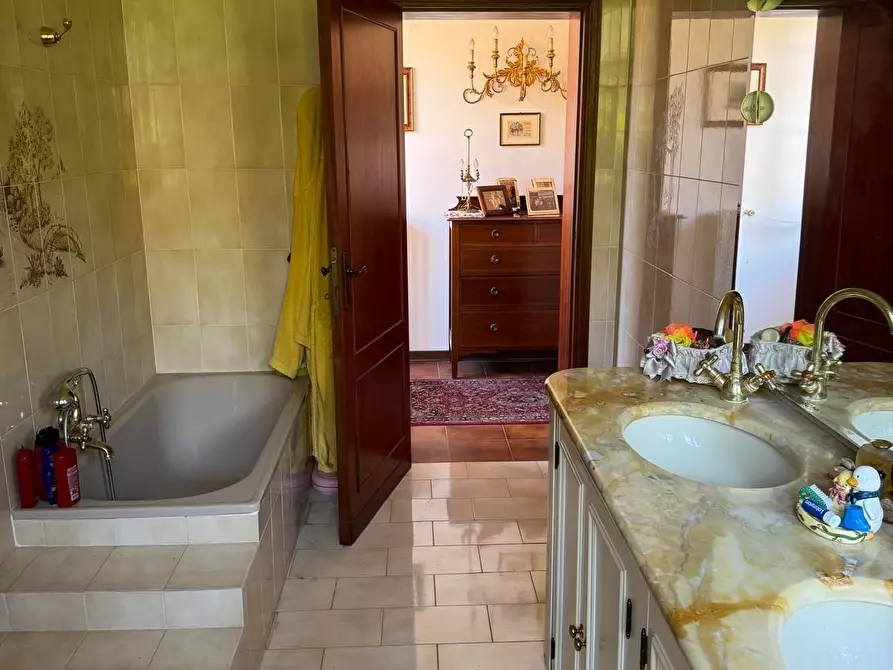 Immagine 10 di Casa indipendente in vendita  a Sovicille