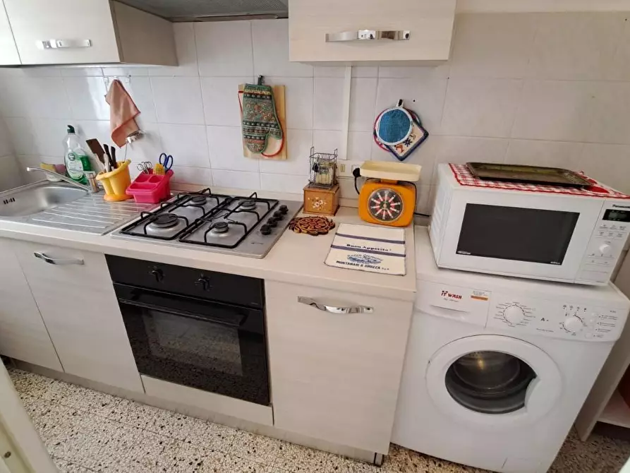 Immagine 7 di Appartamento in vendita  a Rosignano Marittimo