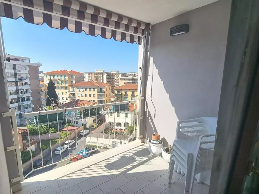 Immagine 3 di Appartamento in vendita  a Livorno