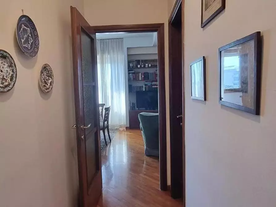 Immagine 5 di Appartamento in vendita  a Livorno