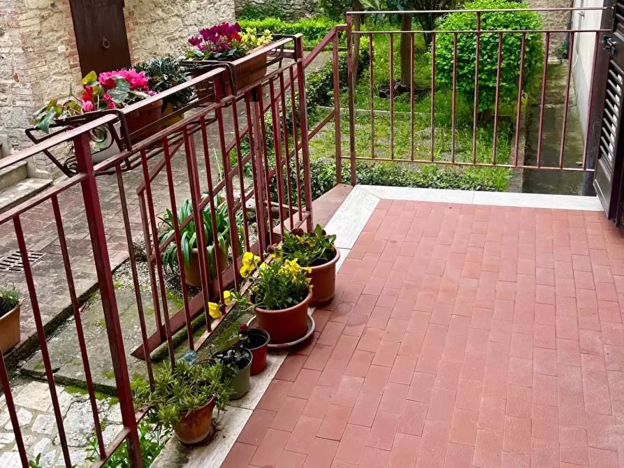 Immagine 10 di Appartamento in vendita  a Asciano