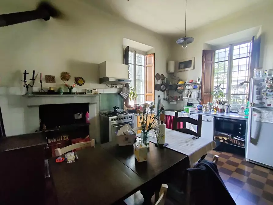 Immagine 6 di Villa in vendita  a Capannori